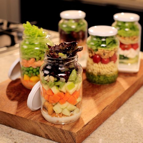 Salată Mason Jar – Sophie Bennett